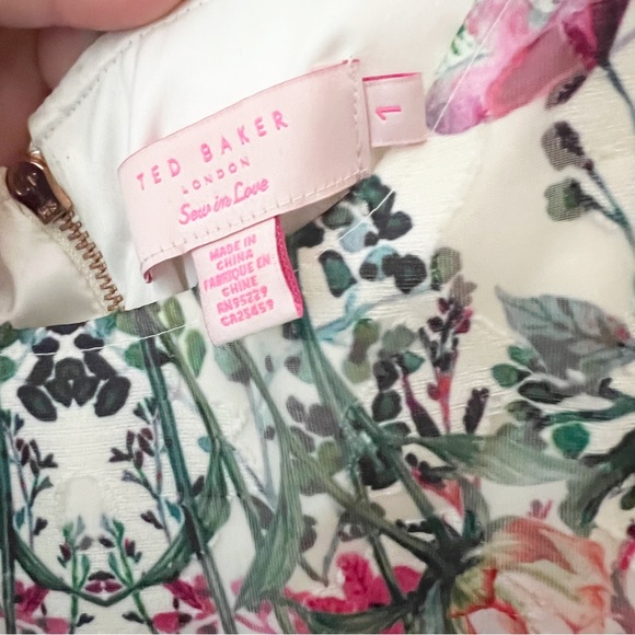 Ted Baker London Gaea Floral Fit and Flare Dress Sz 2-4 - Picture 8 of 8